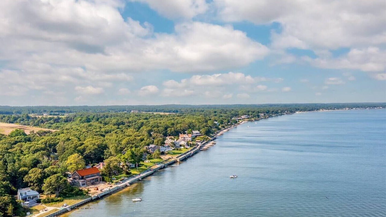 Photo of Others in Laurel