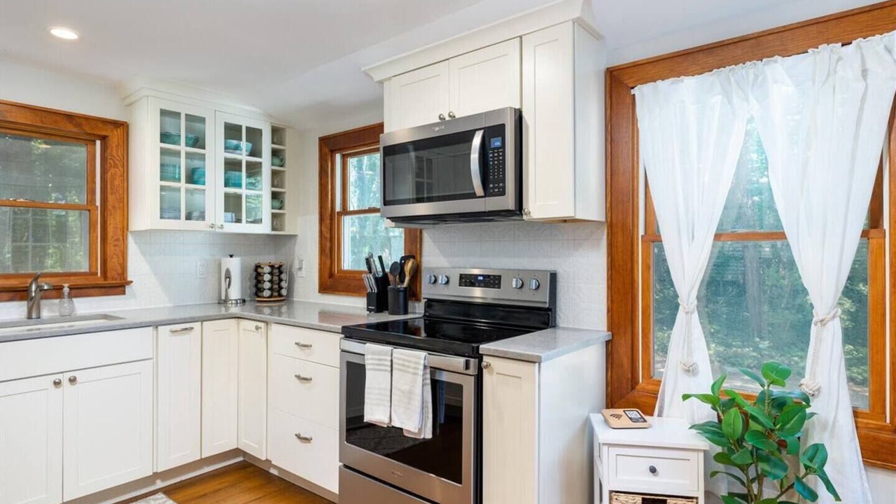 Photo of Others in Laurel