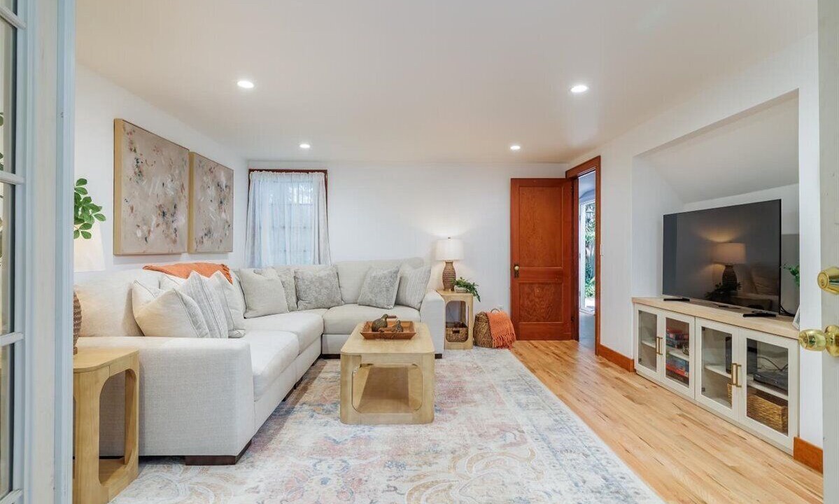 Photo of Bedroom in Laurel