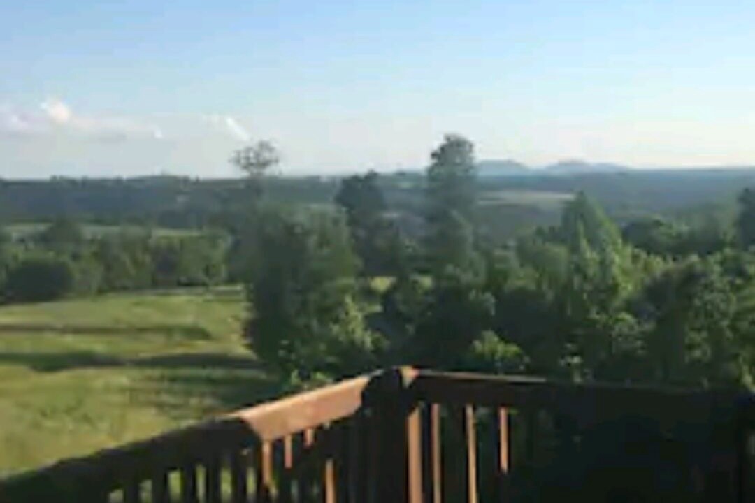 Photo of Patio Balcony in Yellville