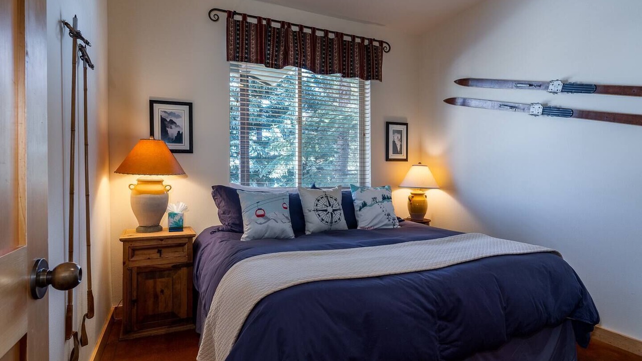 Photo of Bedroom in Warm Springs