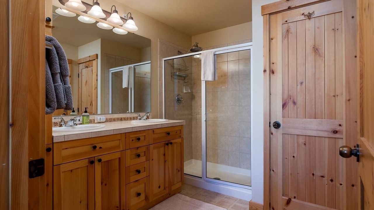 Photo of Bathroom in Warm Springs