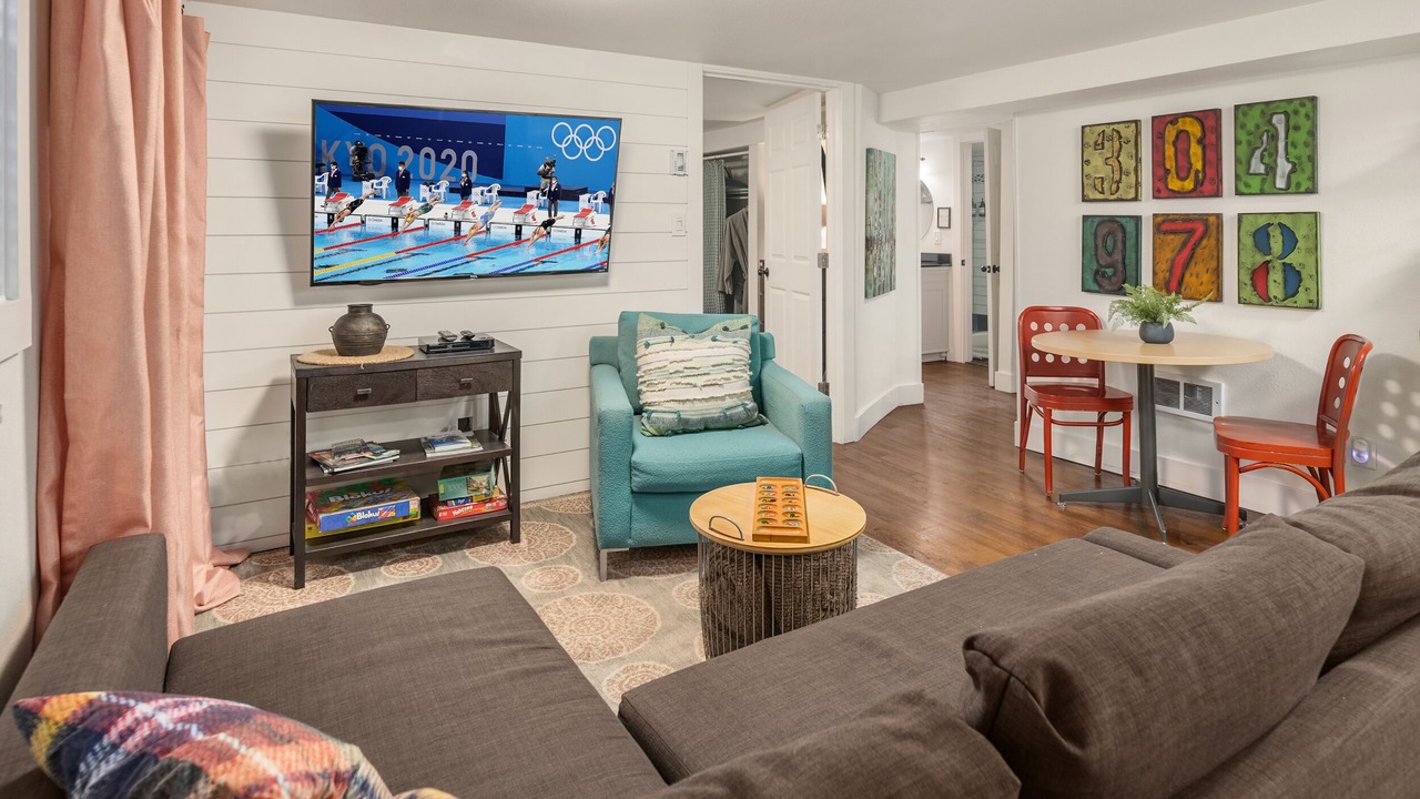 Photo of Livingroom in Three Tree Point