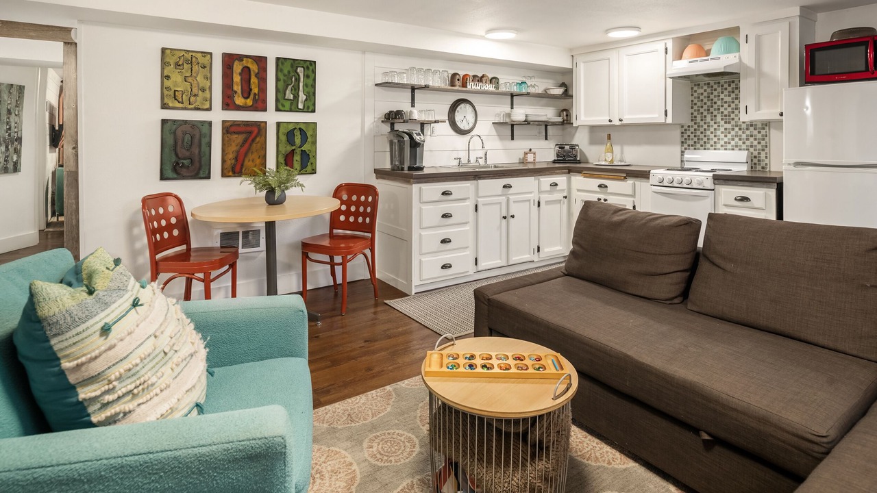 Photo of Livingroom in Three Tree Point