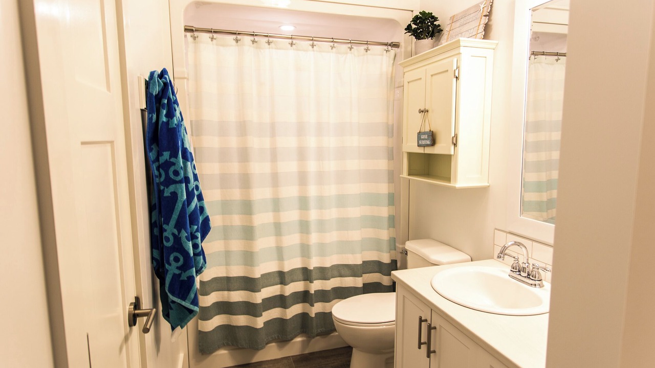 Photo of Bathroom in Sea View