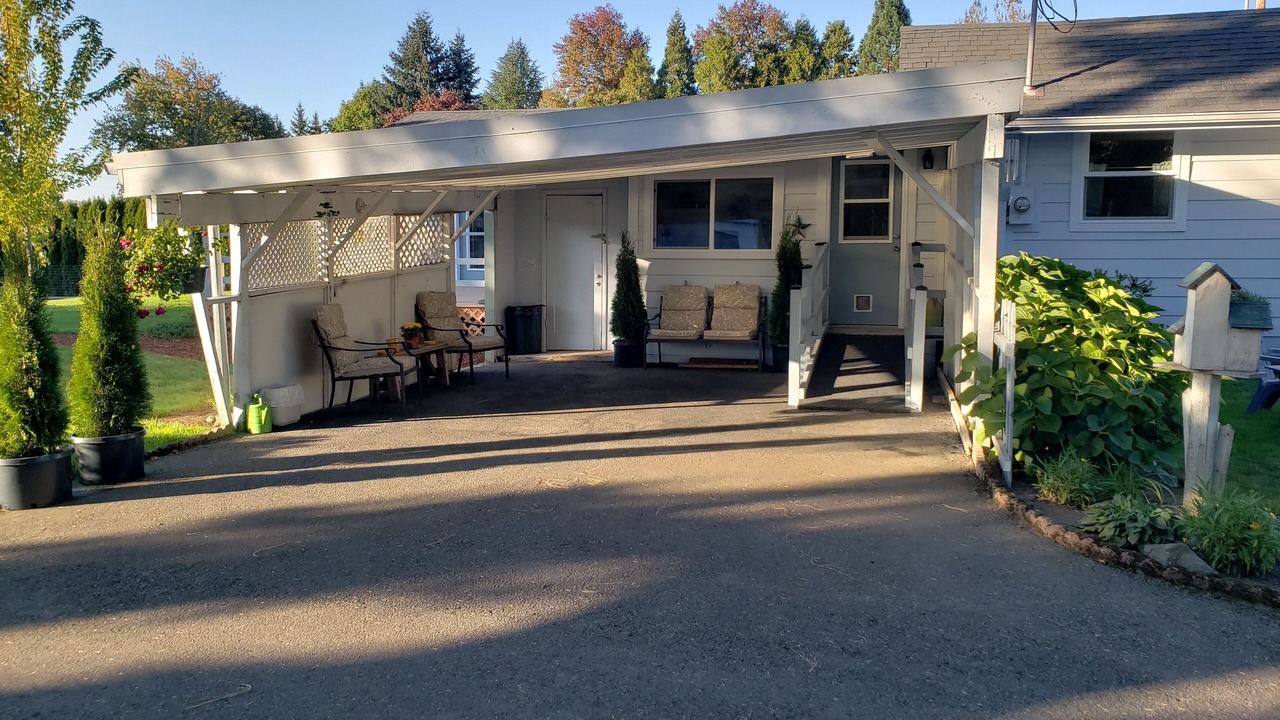 Photo of Others in Eugene