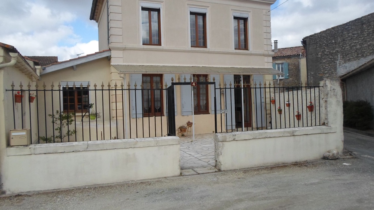 Photo of Outdoor in Saint-Seurin-de-Cadourne