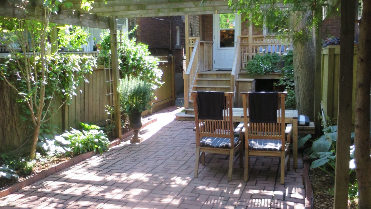 Photo of Patio Balcony in Bracondale Hill