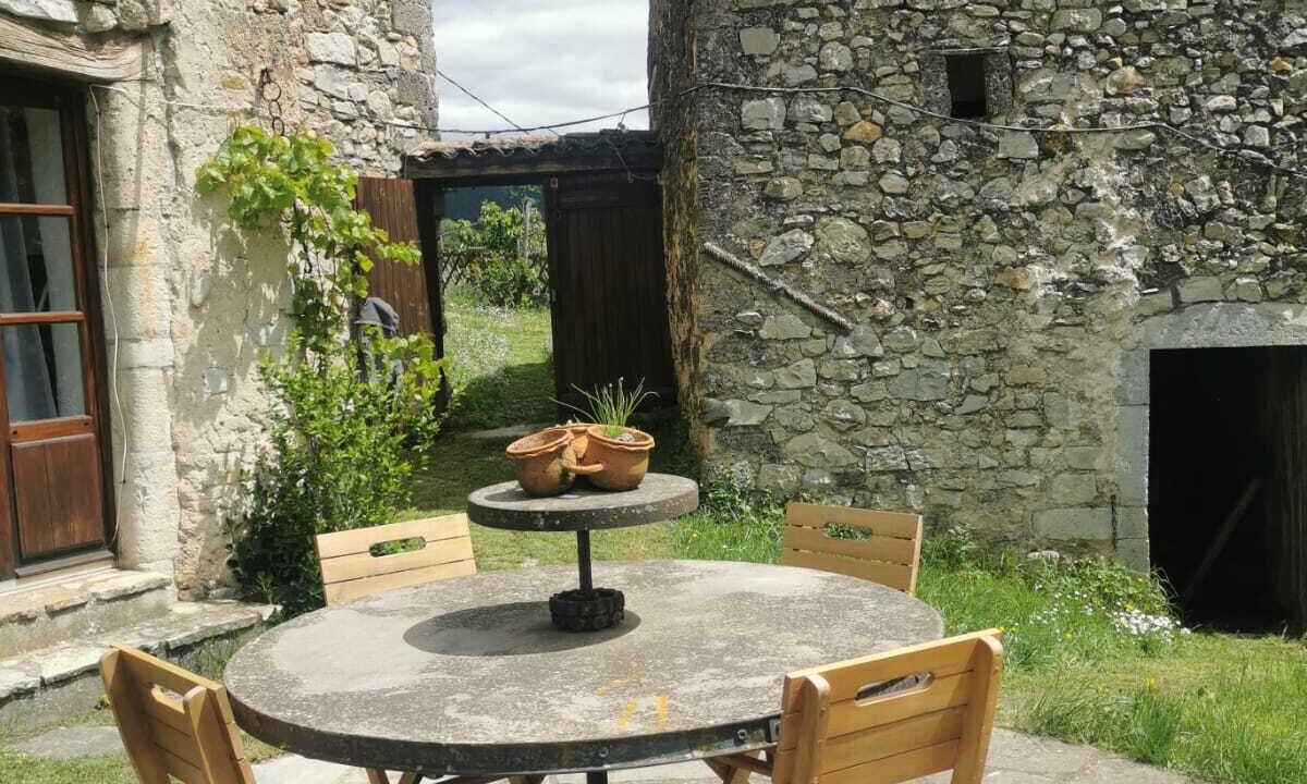 Photo of Outdoor in Eygluy-Escoulin