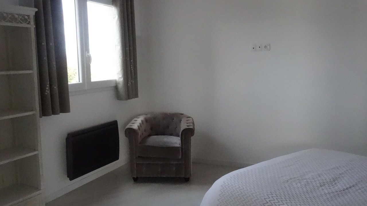 Photo of Bedroom in Villeneuve-le-Roi
