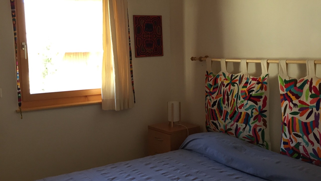 Photo of Bedroom in Noes