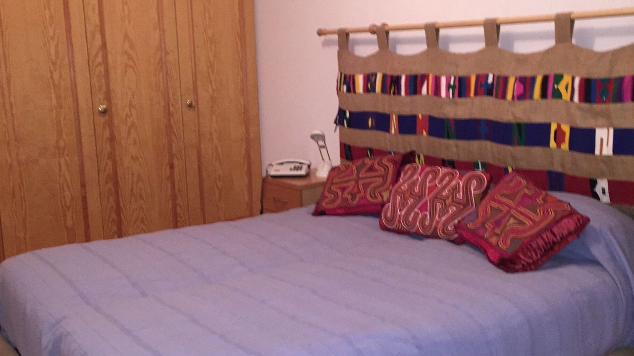 Photo of Bedroom in Noes