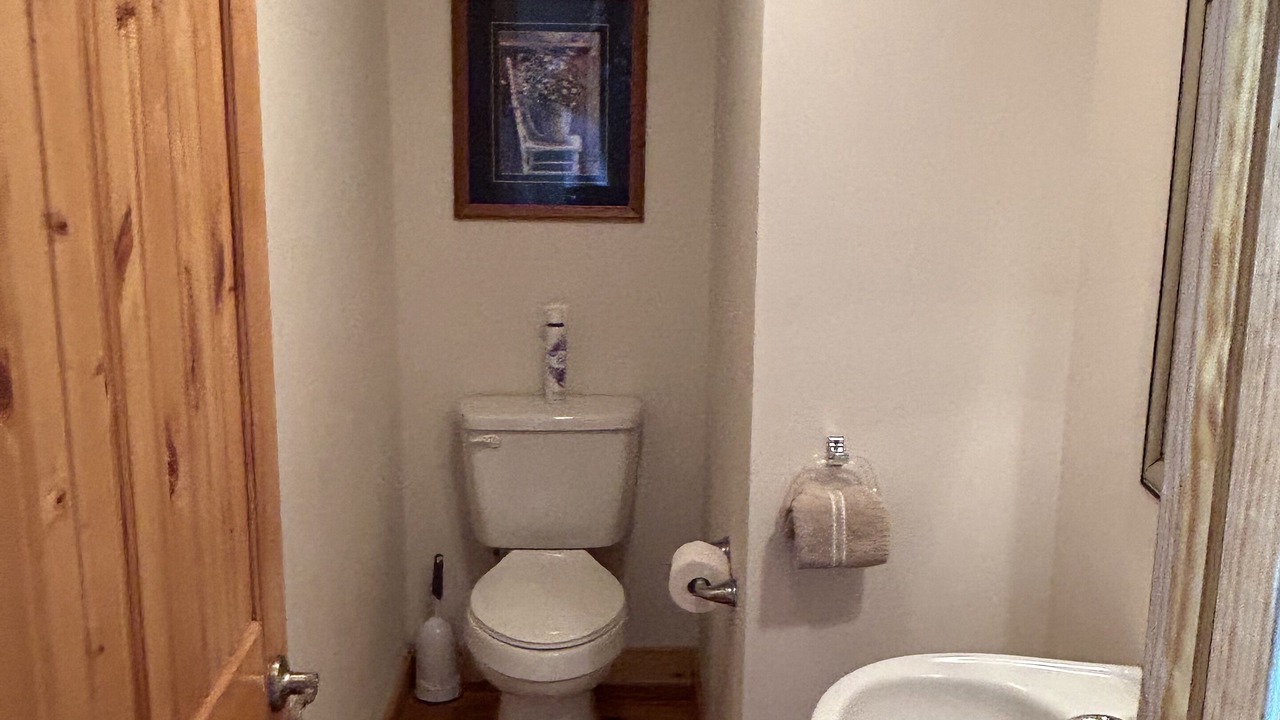 Photo of Bathroom in The Meadows At Lake James Station