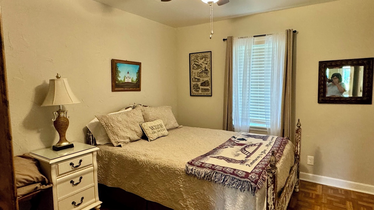 Photo of Bedroom in Nacogdoches