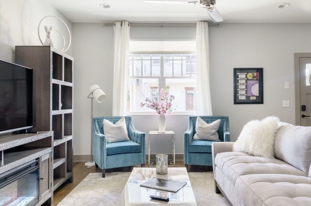 Photo of Livingroom in Historic Waverly