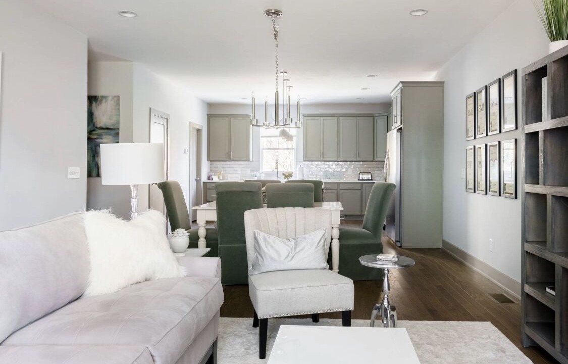 Photo of Livingroom in Historic Waverly