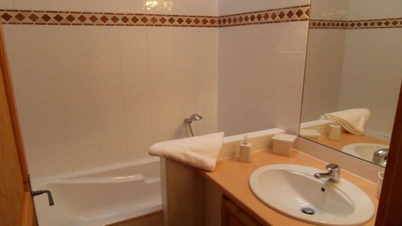 Photo of Bathroom in Marseillette