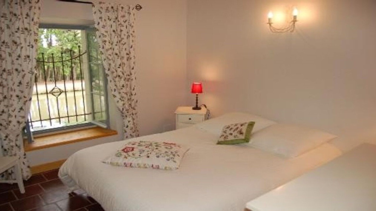 Photo of Bedroom in Marseillette