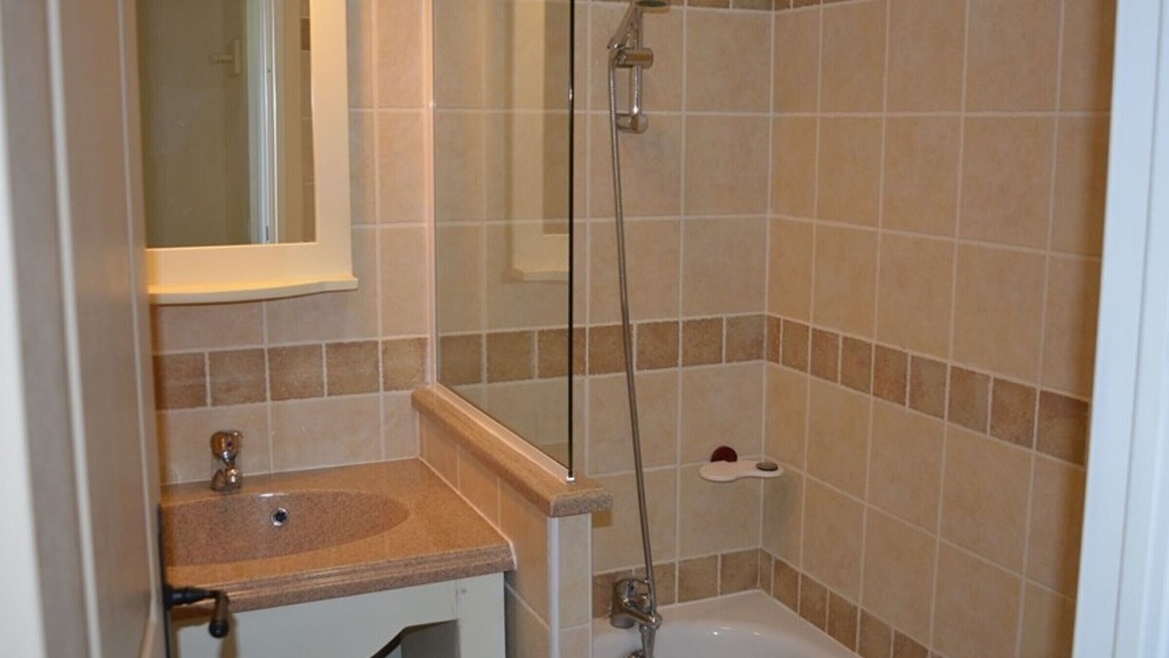 Photo of Bathroom in Rouret