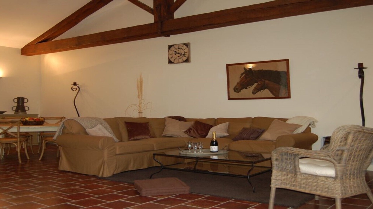 Photo of Livingroom in Marseillette