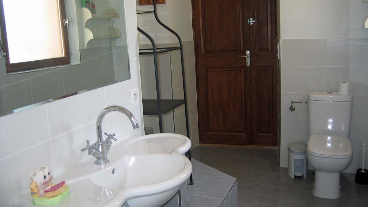 Photo of Bathroom in Callas