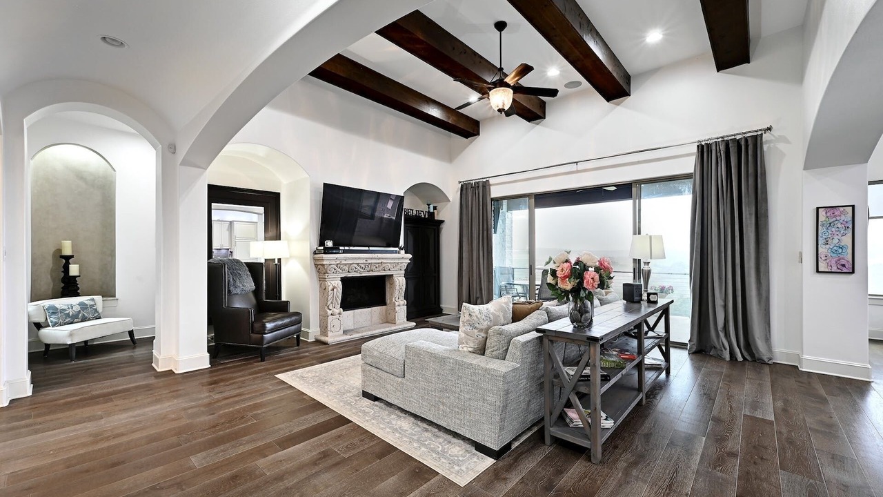 Photo of Livingroom in Lakeway