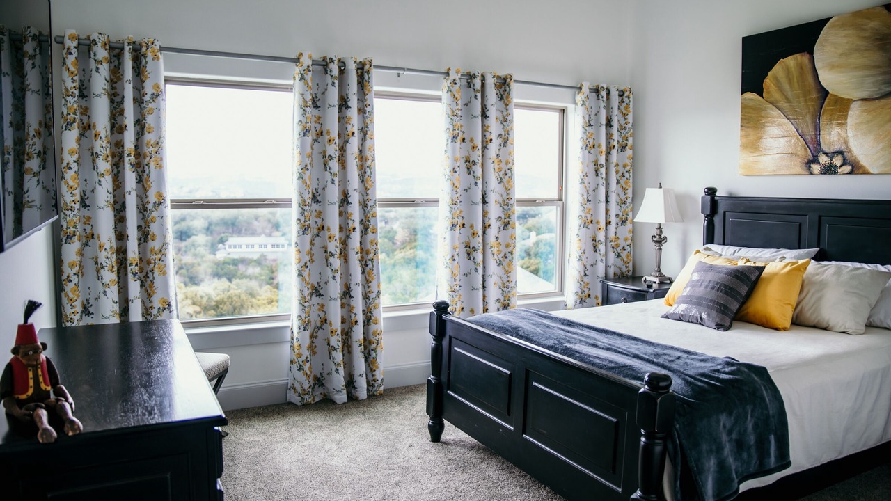 Photo of Bedroom in Lakeway
