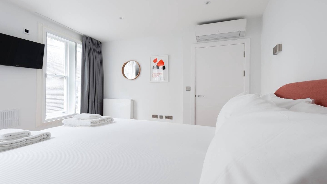 Photo of Bedroom in Chinatown