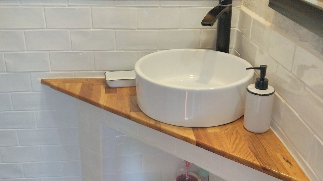 Photo of Bathroom in Tremeoc