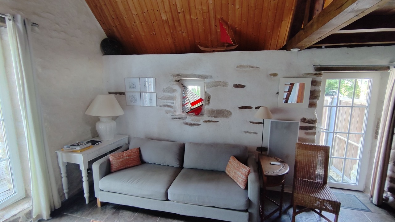 Photo of Livingroom in Tremeoc