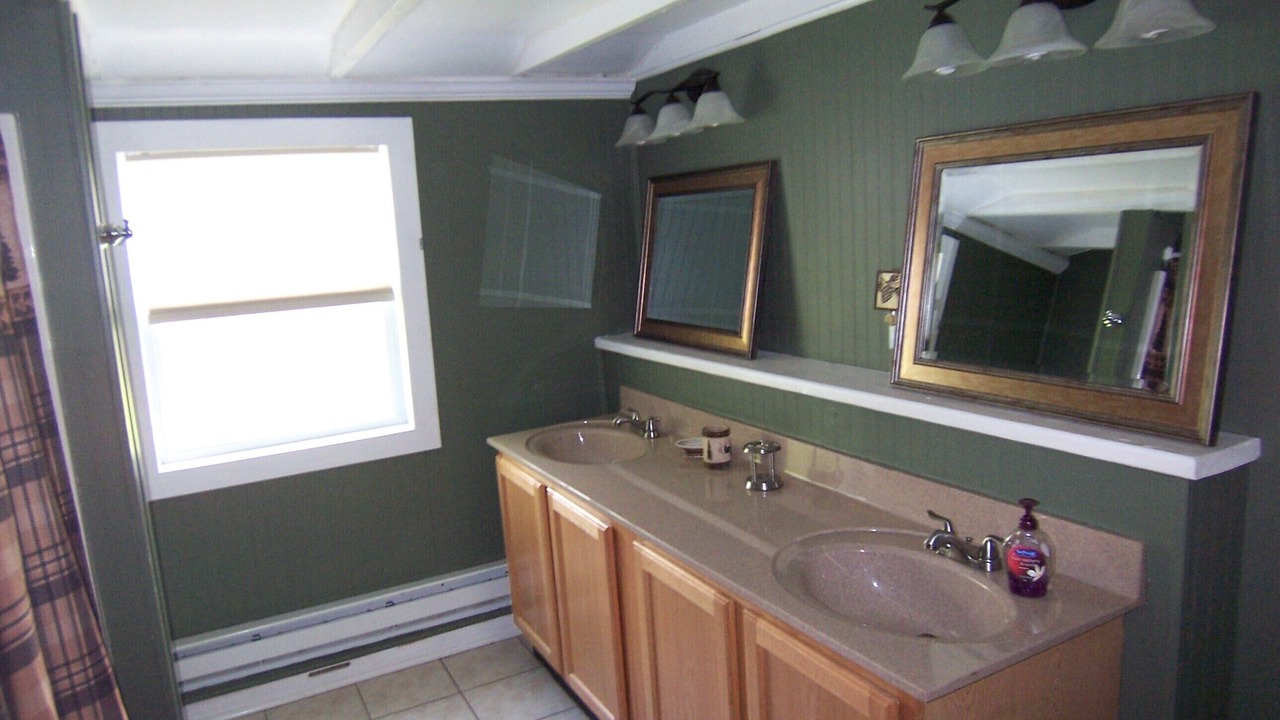 Photo of Bedroom in Bolton Landing