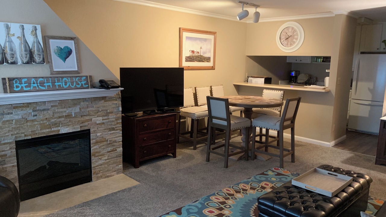 Photo of Bedroom in Monterey