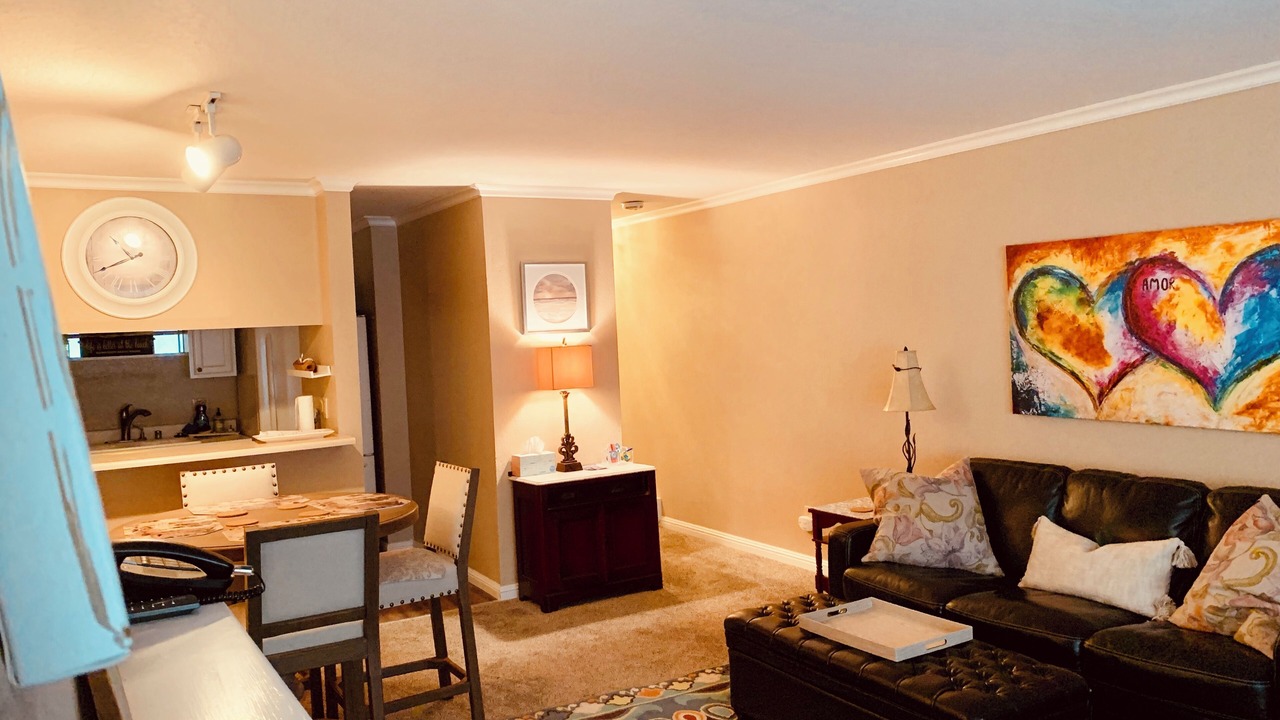 Photo of Livingroom in Monterey