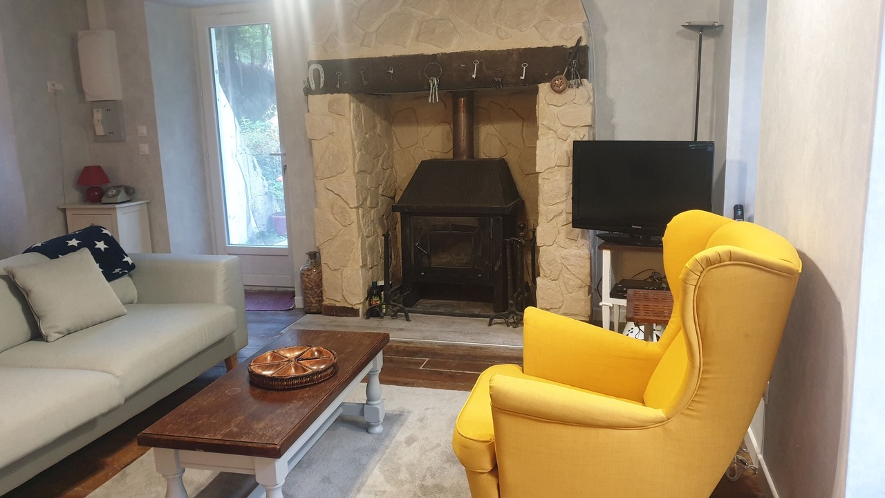 Photo of Livingroom in Escot