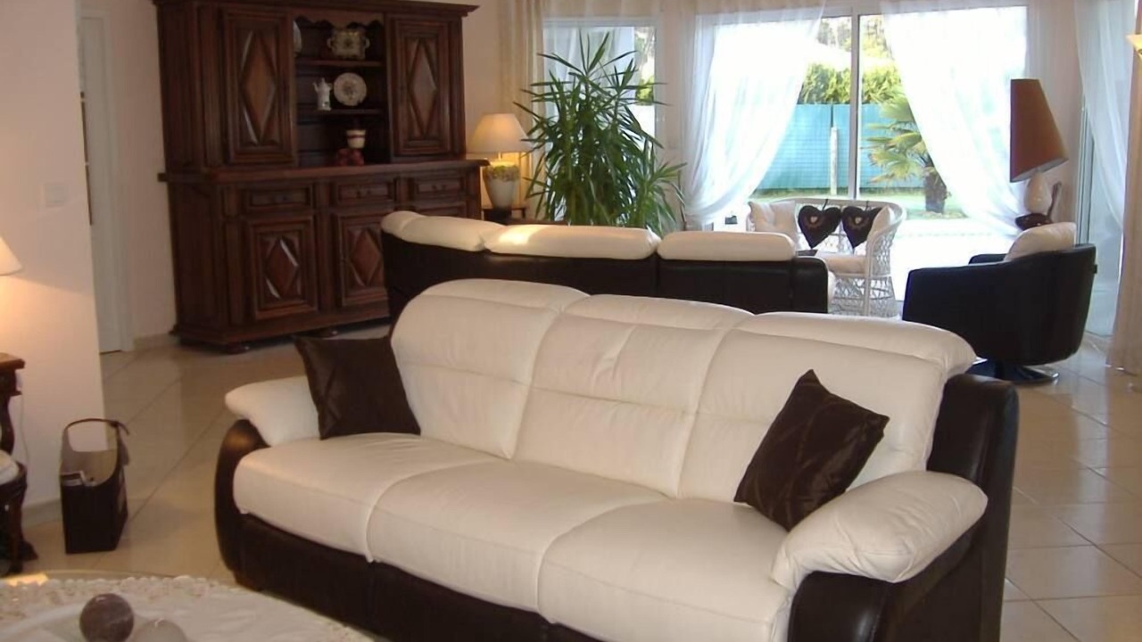 Photo of Livingroom in Le Temple