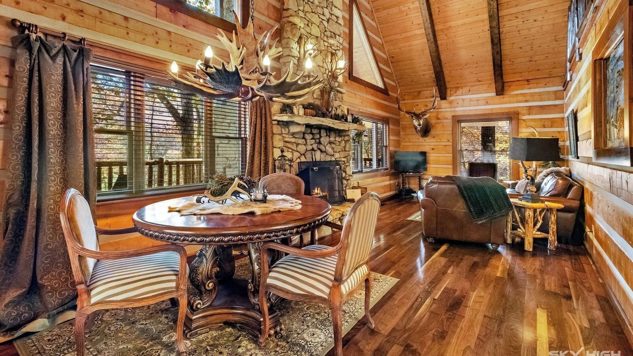 Photo of Livingroom in Eureka Springs