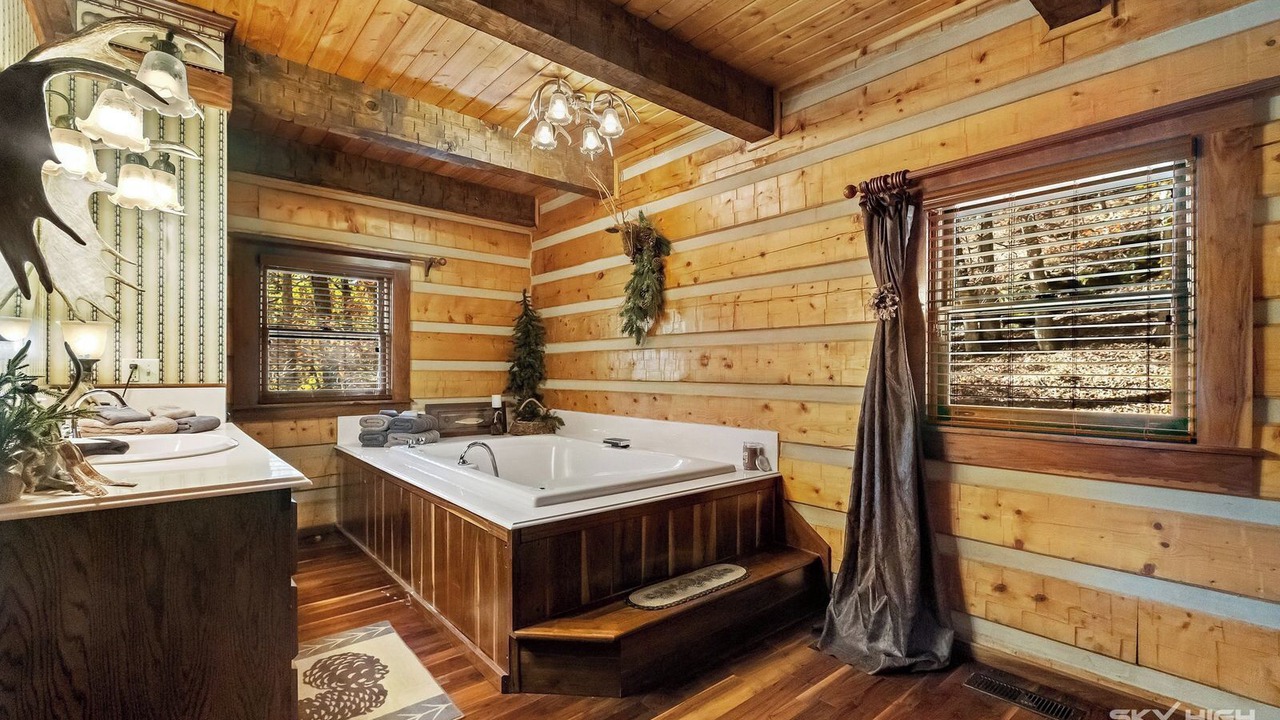 Photo of Bathroom in Eureka Springs