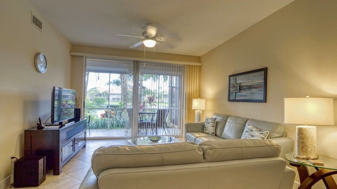 Photo of Bedroom in Naples