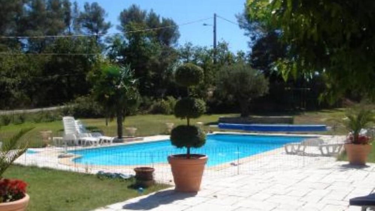 Photo of Outdoor in Meyreuil