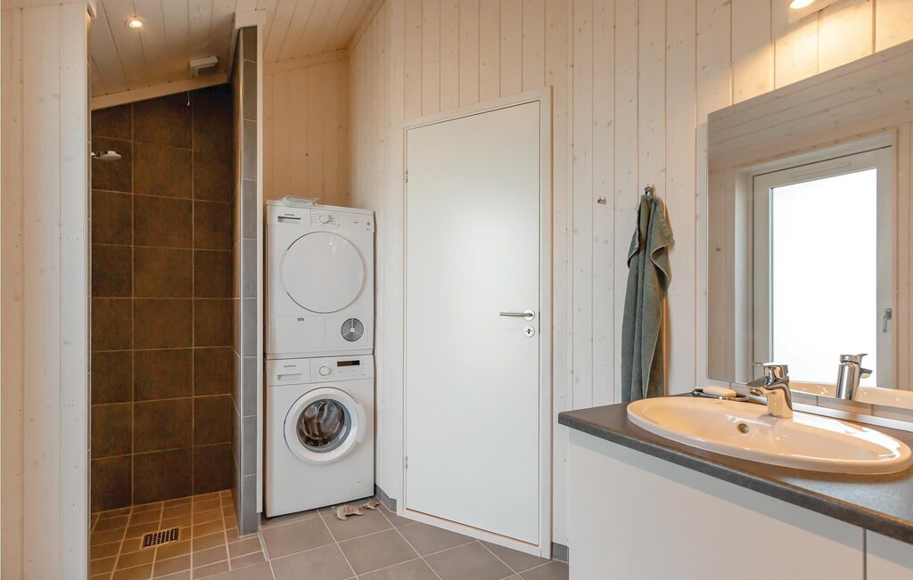 Photo of Others in Horve