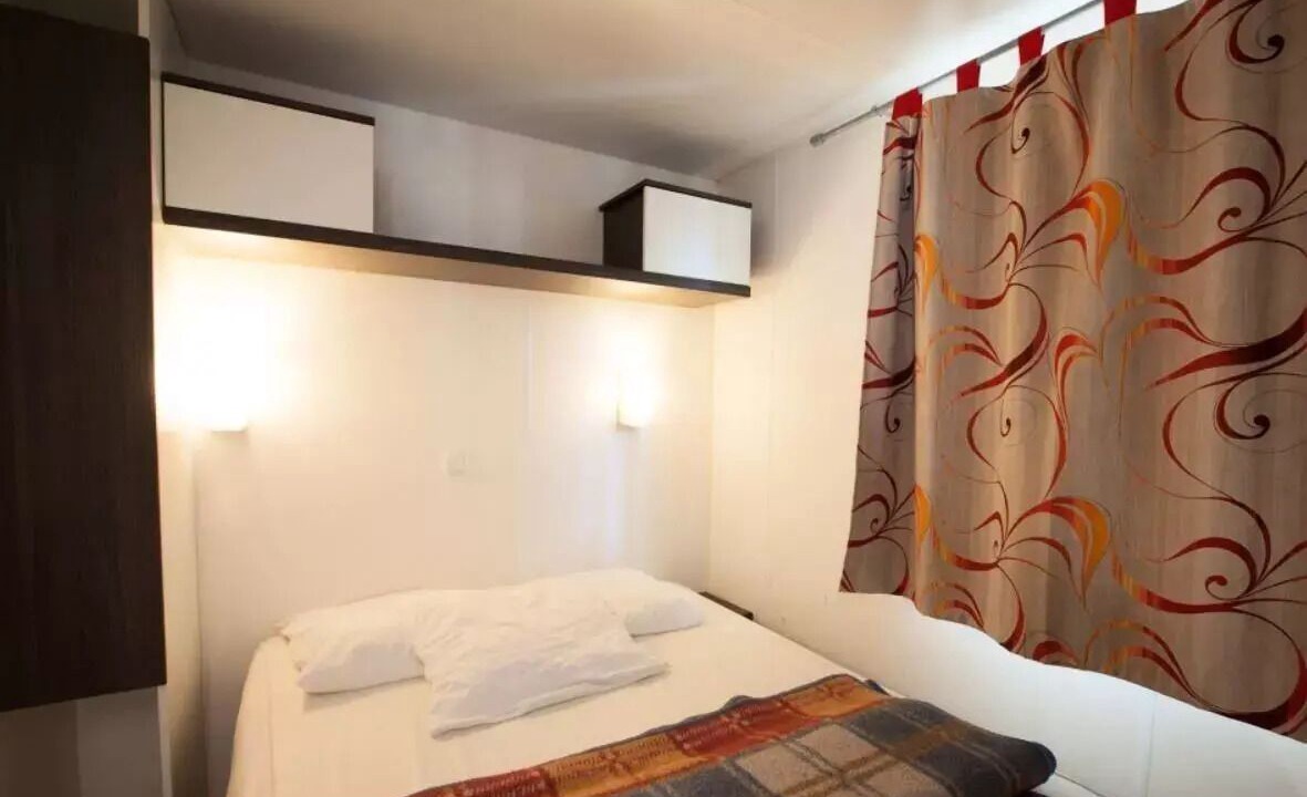Photo of Bedroom in Moncrabeau