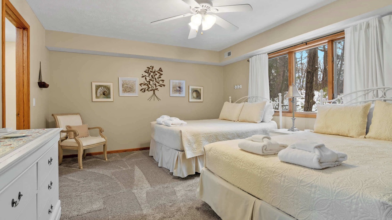 Photo of Bedroom in Elk Rapids