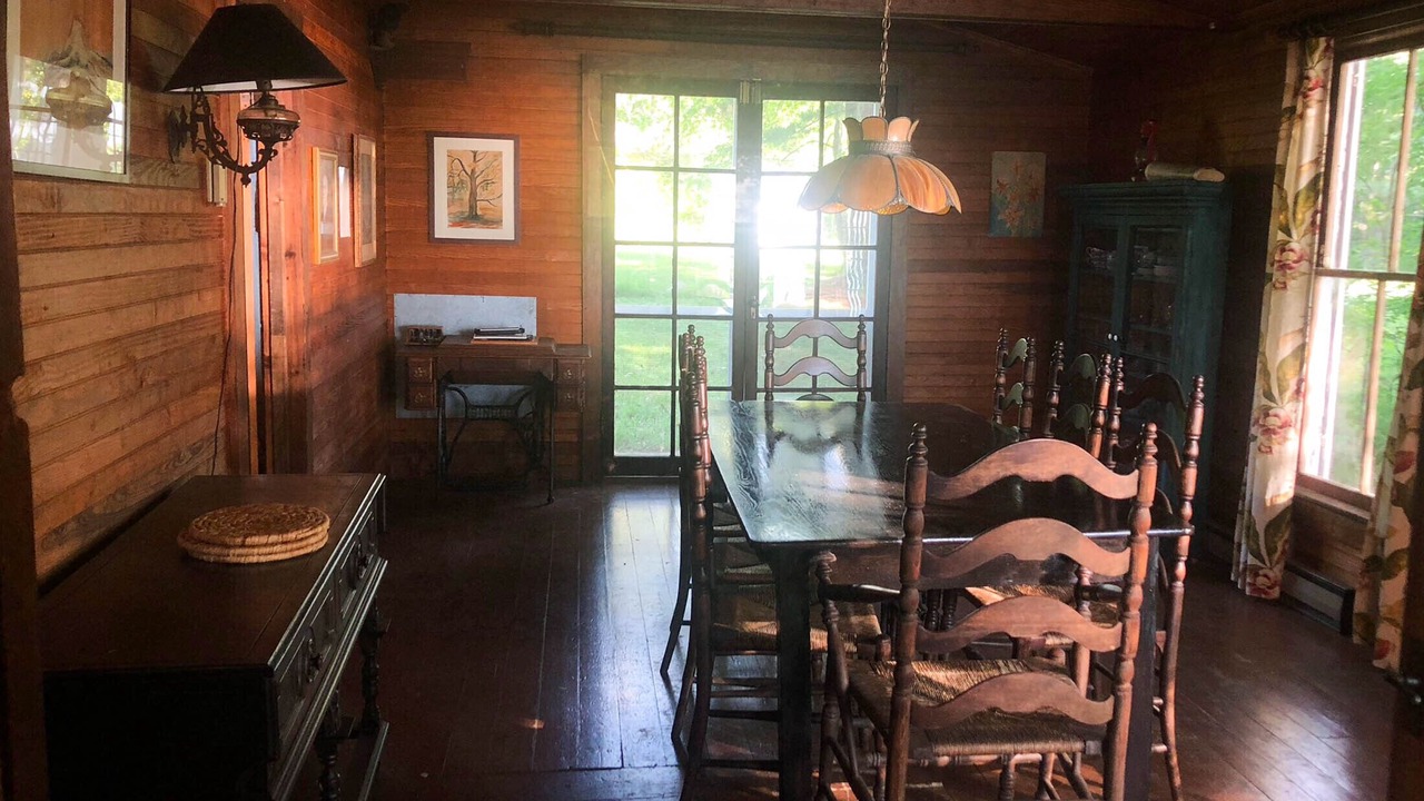 Photo of Bedroom in Frontenac