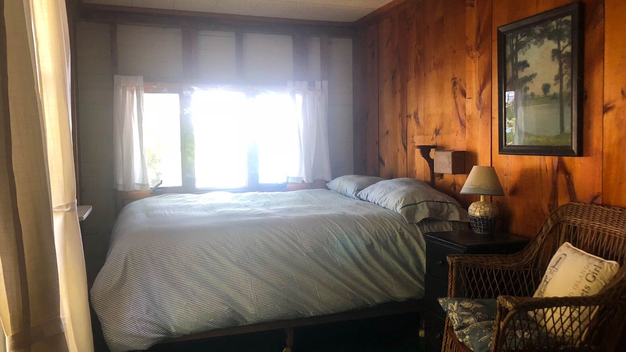 Photo of Bedroom in Frontenac