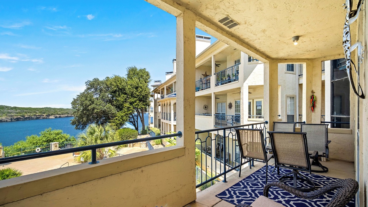 Photo of Patio Balcony in Highland Lake Estates