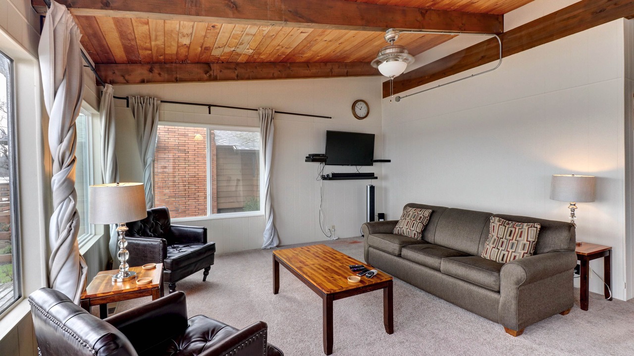Photo of Livingroom in Bainbridge Island