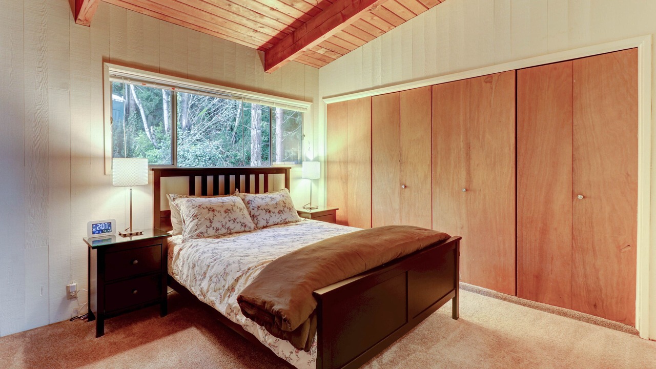 Photo of Bedroom in Bainbridge Island