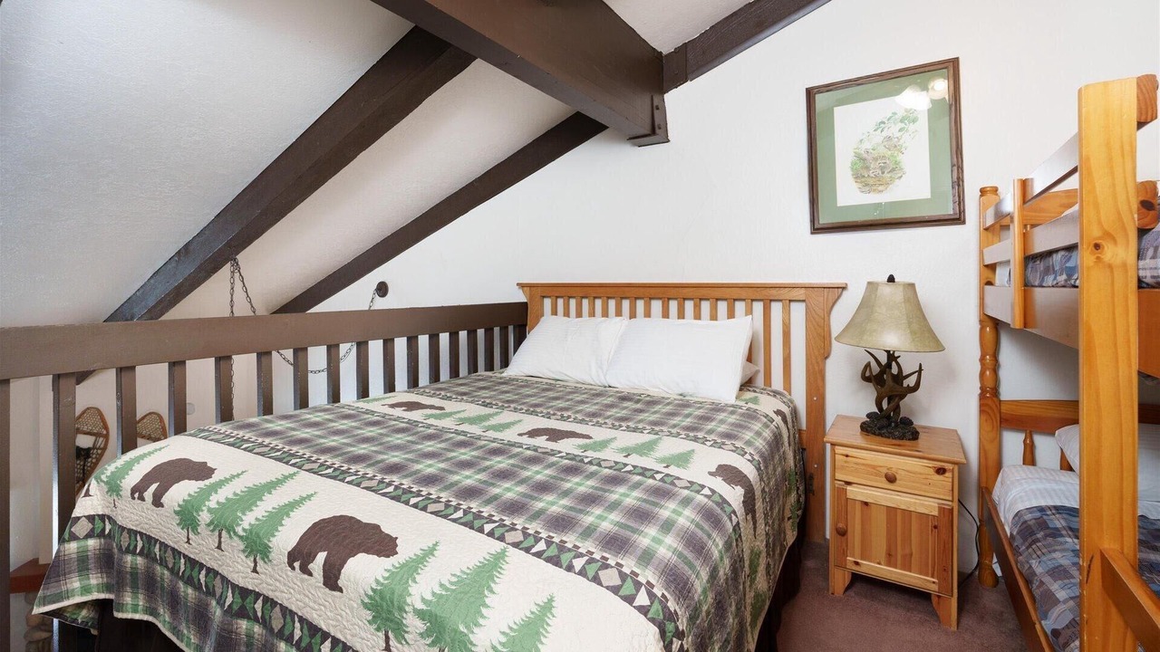 Photo of Bedroom in Yosemite West