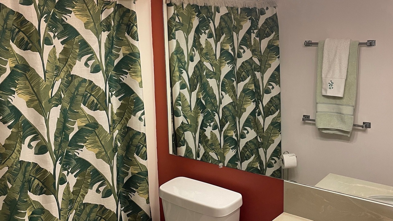 Photo of Bathroom in Hilo