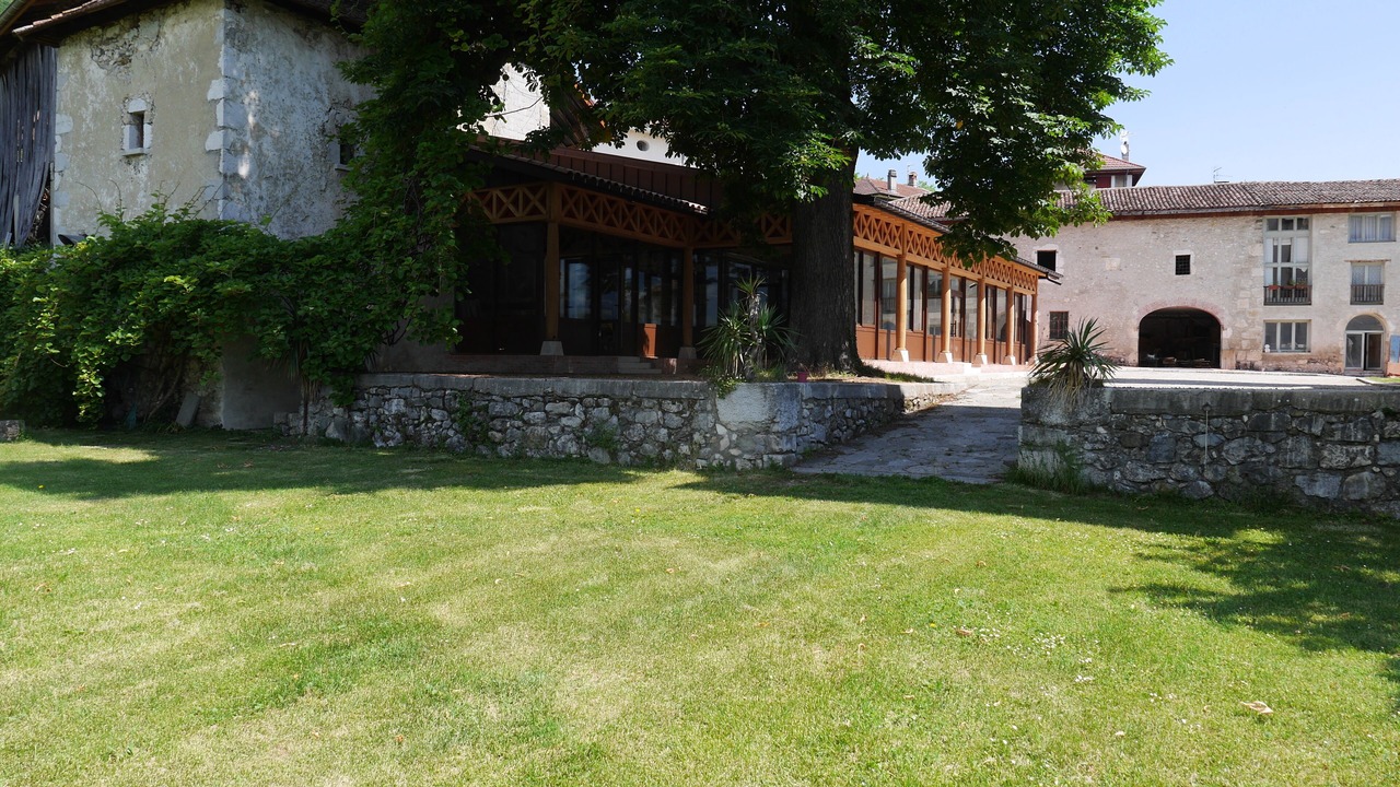 Photo of Outdoor in Saint-Vincent-de-Mercuze